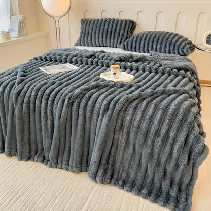 Luxurious Faux Fur Throw Blanket